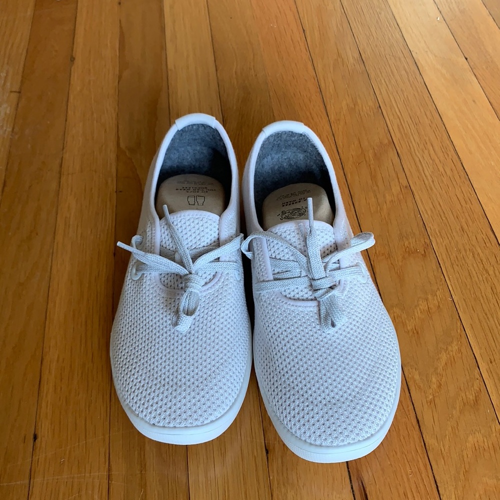 Allbirds Tree Skippers Chalk women’s size 9